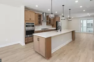 20821 Cloongee Ter, Dulles, VA 20166 - Photo 6