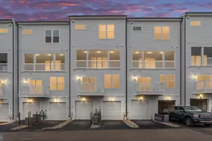 20821 Cloongee Ter, Dulles, VA 20166 - Photo 12