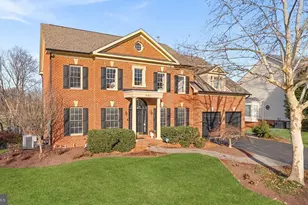 43312 Crystal Lake St, Leesburg, VA 20176 - Photo 1