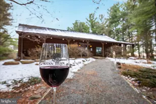 43301 Spinks Ferry Rd, Leesburg, VA 20176 - Photo 2