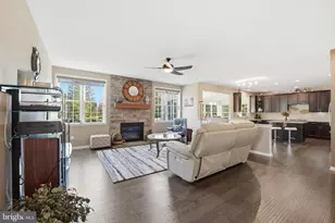 24282 Misty Dew Pl, Aldie, VA 20105 - Photo 6