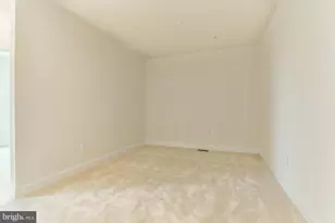 22589 Amendola Terrace, Ashburn, VA 20148 - Photo 16