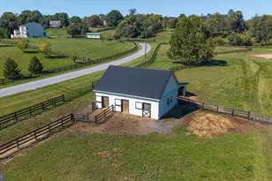 42046 Lamz Pl, Leesburg, VA 20176 - Photo 4