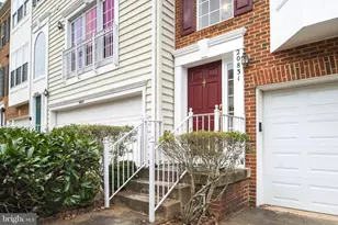 20831 Miranda Falls Square, Sterling, VA 20165 - Photo 4