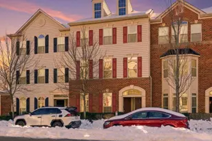 42143 Piebald Square, Aldie, VA 20105 - Photo 2