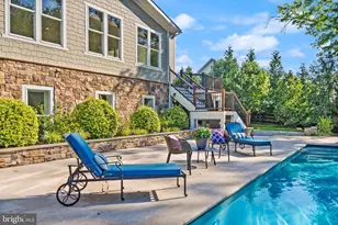 23055 Welbourne Walk Ct, Ashburn, VA 20148 - Photo 2