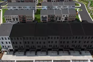 43305 Farringdon Sq, Broadlands, VA 20148 - Photo 6