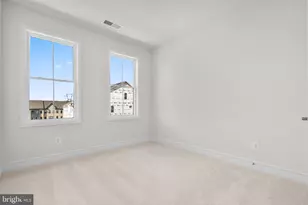 42123 Picasso Sq, Ashburn, VA 20148 - Photo 26