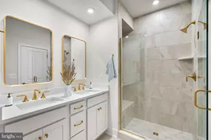 42123 Picasso Sq, Ashburn, VA 20148 - Photo 8