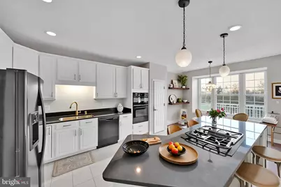 828 Linfield Terrace NE, Leesburg, VA 20176 - Photo 10