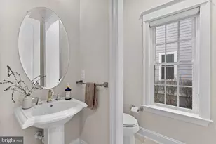 40986 Foxtail Fields Dr, Aldie, VA 20105 - Photo 10