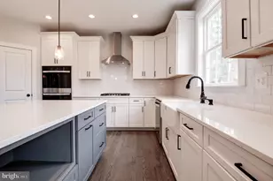 40 N Berlin Pike, Lovettsville, VA 20180 - Photo 2