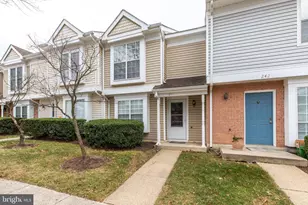 241 Coventry Square, Sterling, VA 20164 - Photo 2