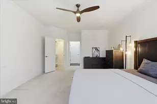 23698 Heather Mews Dr, Ashburn, VA 20148 - Photo 24