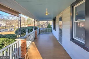 15 N Locust St, Round Hill, VA 20141 - Photo 4