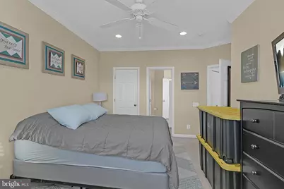 21855 Locomotive Terrace #302, Sterling, VA 20166 - Photo 20