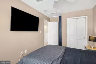 41627 Epping Green Square, Aldie, VA 20105 - Photo 10