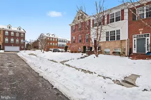 41627 Epping Green Square, Aldie, VA 20105 - Photo 2