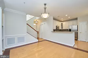43865 Hickory Corner Terrace, Ashburn, VA 20147 - Photo 6