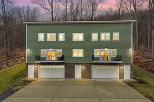 13537 Hanging Rock Ln, Lovettsville, VA 20180 - Photo 2