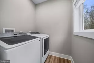 13537 Hanging Rock Ln, Lovettsville, VA 20180 - Photo 8