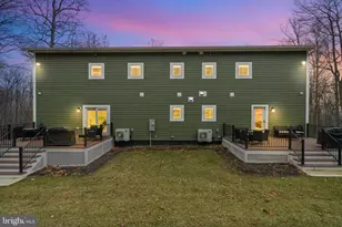 13537 Hanging Rock Ln, Lovettsville, VA 20180 - Photo 4