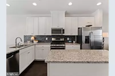 296 Wood Trestle Terrace SE, Leesburg, VA 20175 - Photo 2