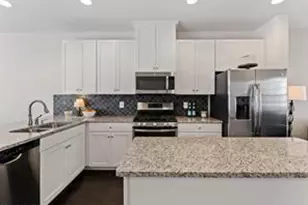 296 Wood Trestle Terrace SE, Leesburg, VA 20175 - Photo 2