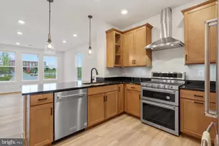 45176 Drowes Ter, Sterling, VA 20166 - Photo 14