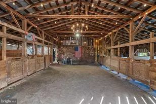 19937 Evergreen Mills Rd, Leesburg, VA 20175 - Photo 86