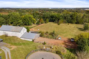 19937 Evergreen Mills Rd, Leesburg, VA 20175 - Photo 96