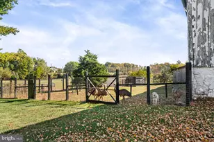 19937 Evergreen Mills Rd, Leesburg, VA 20175 - Photo 56