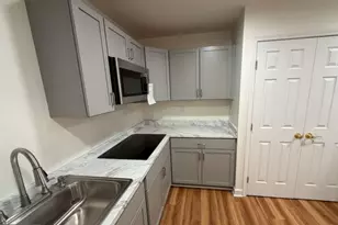 20360 Stillhouse Branch Pl, Sterling, VA 20165 - Photo 2