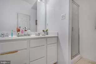 20751 Bridalveil Falls Terrace, Sterling, VA 20165 - Photo 18