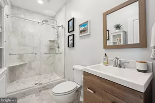 20386 Roslindale Dr, Ashburn, VA 20147 - Photo 8