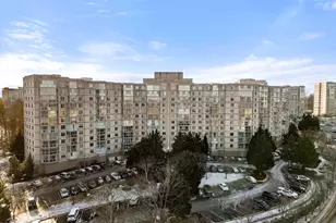 19385 Cypress Ridge Terrace, Leesburg, VA 20176 - Photo 4