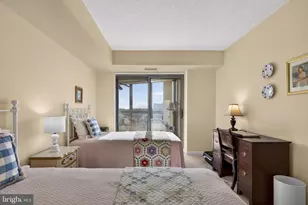 19385 Cypress Ridge Terrace, Leesburg, VA 20176 - Photo 38