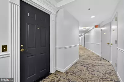 19385 Cypress Ridge Terrace #821, Leesburg, VA 20176 - Photo 8