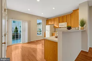 25121 Monteith Terrace, Chantilly, VA 20152 - Photo 14