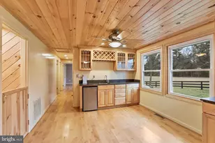 39362 Rickard Rd, Lovettsville, VA 20180 - Photo 8