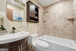 314 Sugarland Run Dr, Sterling, VA 20164 - Photo 30