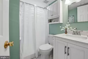 314 Sugarland Run Dr, Sterling, VA 20164 - Photo 22
