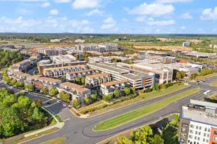 20304 Northpark Dr, Ashburn, VA 20147 - Photo 90