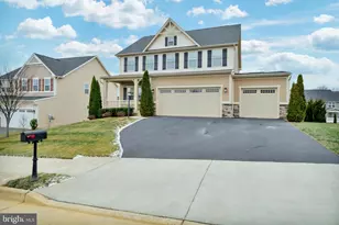 17251 Old Ingelside Dr, Round Hill, VA 20141 - Photo 2