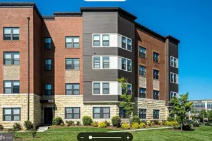 44794 Tiverton Sq, Ashburn, VA 20147 - Photo 2