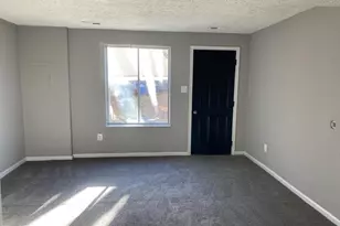 309 Brethour Ct, Sterling, VA 20164 - Photo 6