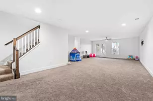 25528 Woodbine Farm Dr, Chantilly, VA 20152 - Photo 28