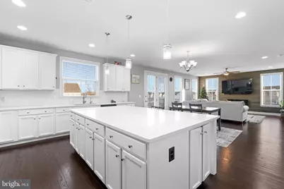 25528 Woodbine Farm Drive, Chantilly, VA 20152 - Photo 24