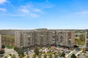 19375 Cypress Ridge Terrace, Leesburg, VA 20176 - Photo 52