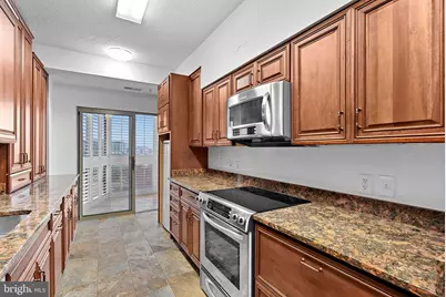 19375 Cypress Ridge Terrace #901, Leesburg, VA 20176 - Photo 6